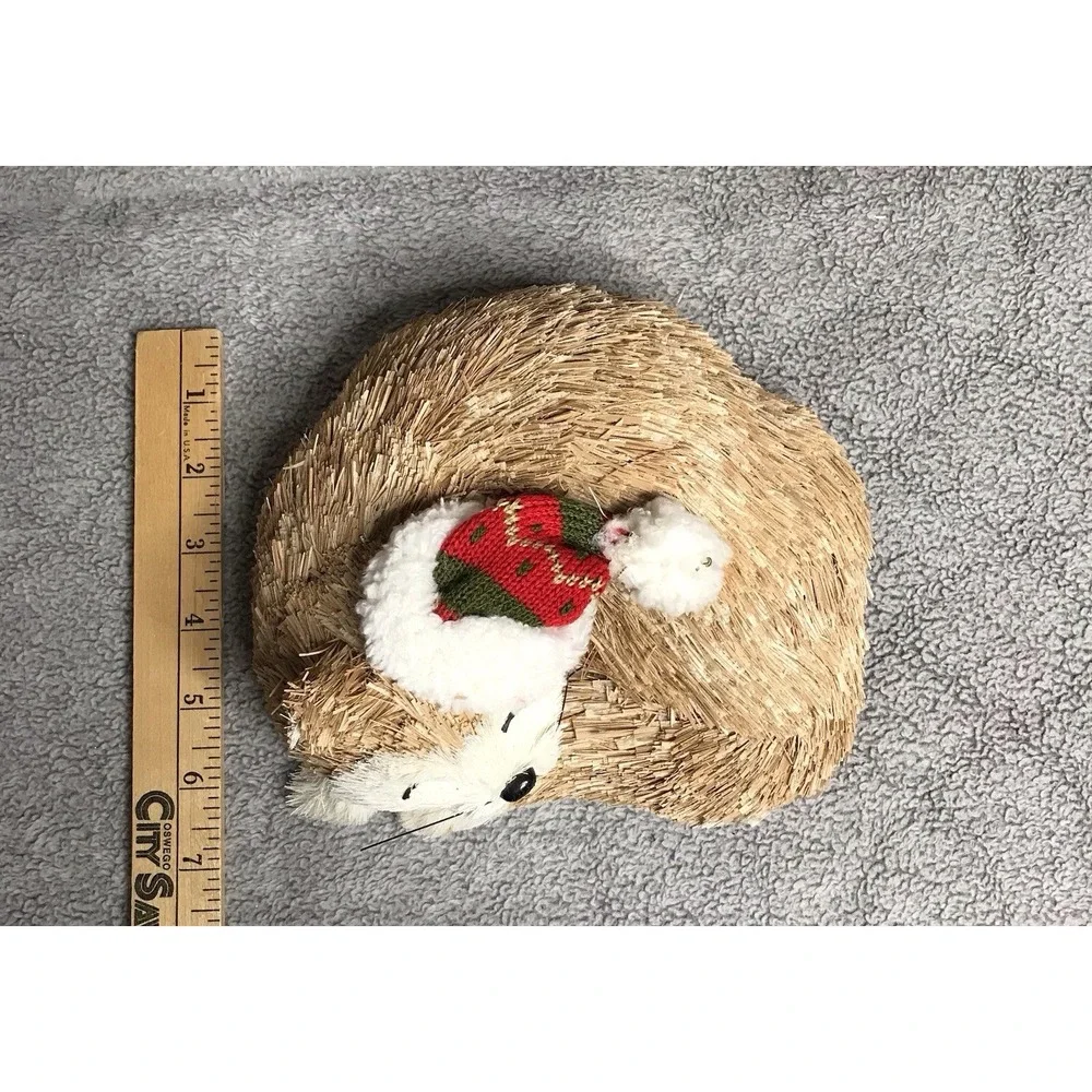 Pier 1 imports Christmas Sisal Sleeping Cat Holiday Straw Decoration With Hat‎